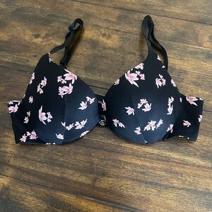Victoria’s‎ Secret Push Up Floral Black Bra